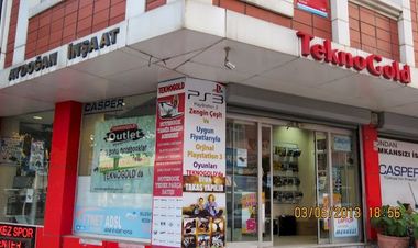 Teknolojide Kablo Devrimi! Sultangazi'de adaptörler, dönüştürücüler, kablolar Teknogold’da