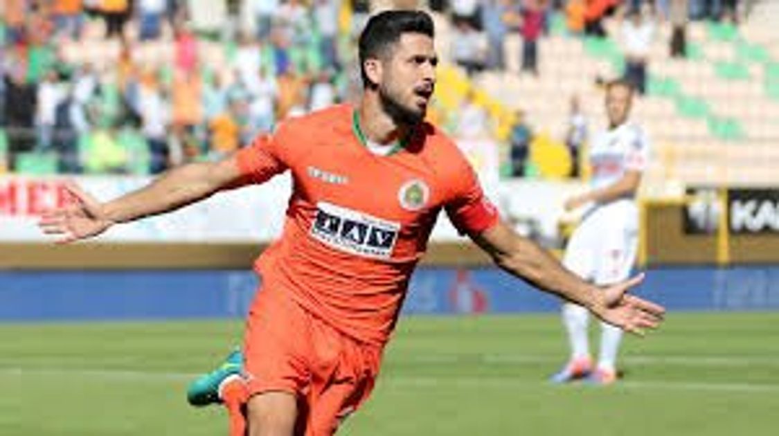 EMRE AKBABA’NIN HAYATI