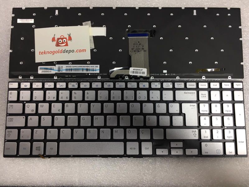 Samsung NP700Z5C SilverTürkçe Klavye