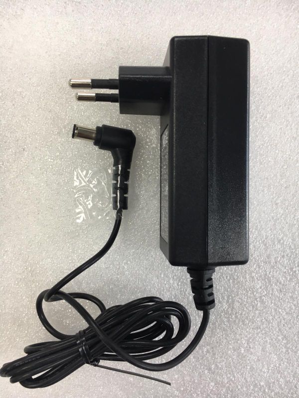 LG Monitör Adaptörü 19V 0.84 A