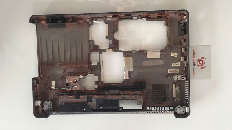 Hp Presario CQ61 Alt Kasa