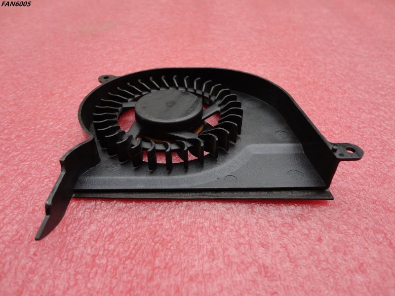 Samsung RV520 CPU Fan (OEM)